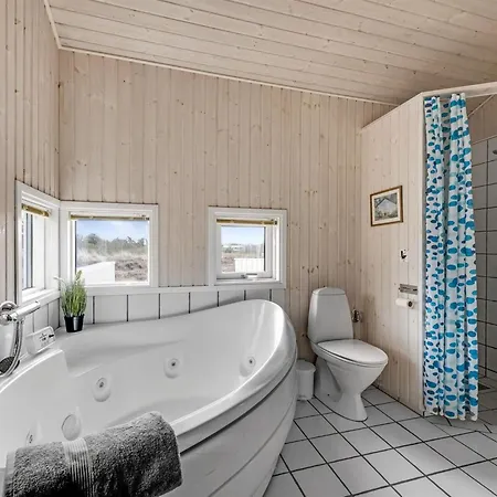 Ferdine - 1-5km From The Sea In Western Jutland By Interhome * Fanø